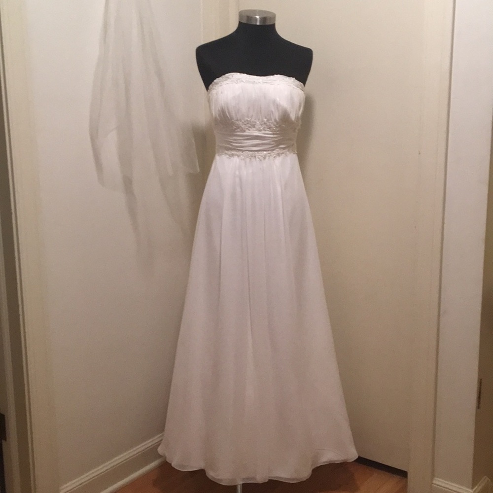 Wedding Dress Strapless Chiffon 2 / 4